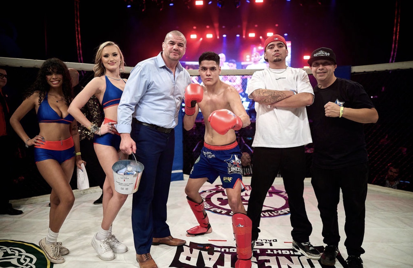 LSFL 2 winner with ring card girls and team